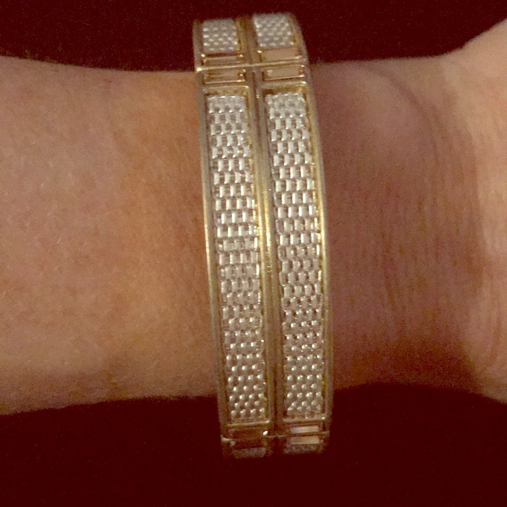 NWT Lia Sophia gold with silver stretch bracelet.